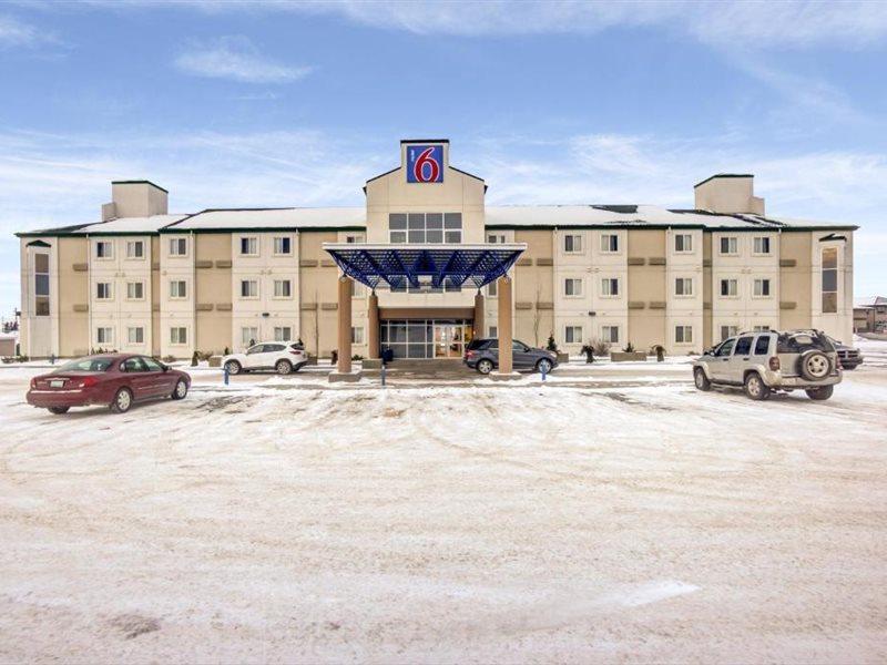 Days Inn By Wyndham Stony Plain Exteriér fotografie