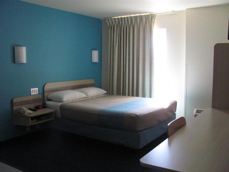 Days Inn By Wyndham Stony Plain Exteriér fotografie