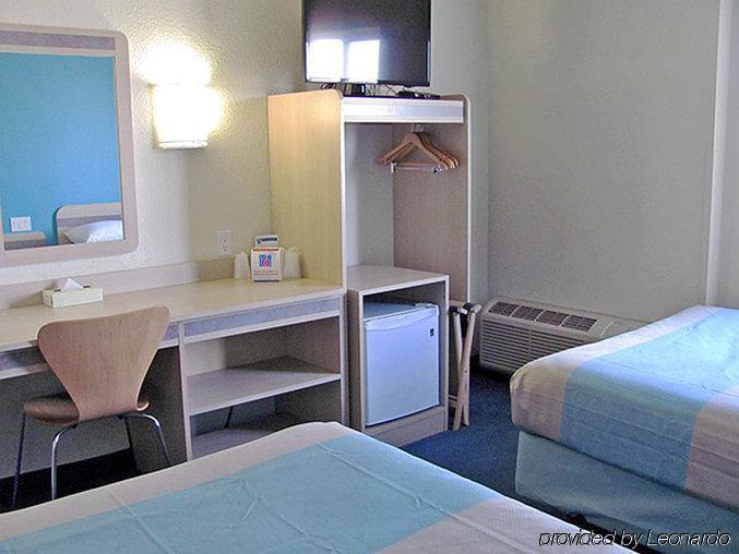 Days Inn By Wyndham Stony Plain Exteriér fotografie