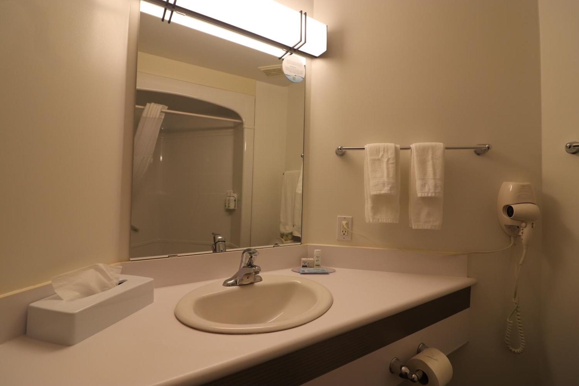 Days Inn By Wyndham Stony Plain Exteriér fotografie