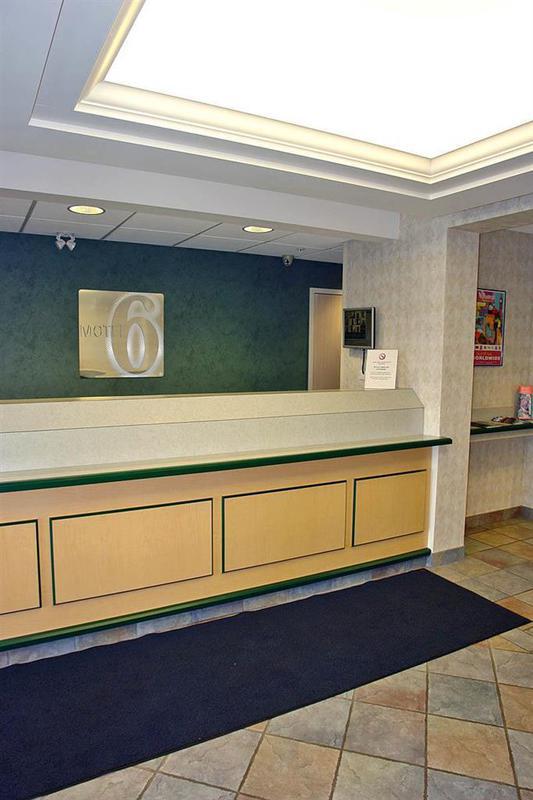 Days Inn By Wyndham Stony Plain Interiér fotografie